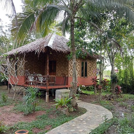 Ban Ban Bangalow Koh Jum Exteriör bild