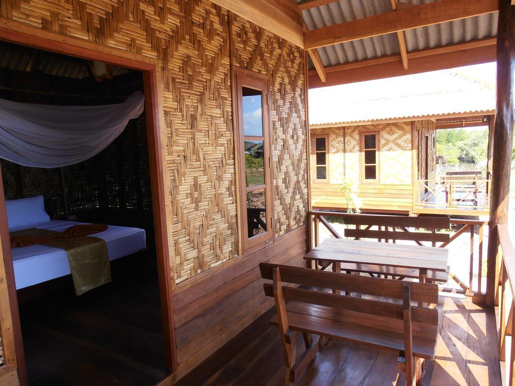 Ban Ban Bangalow Koh Jum Exteriör bild