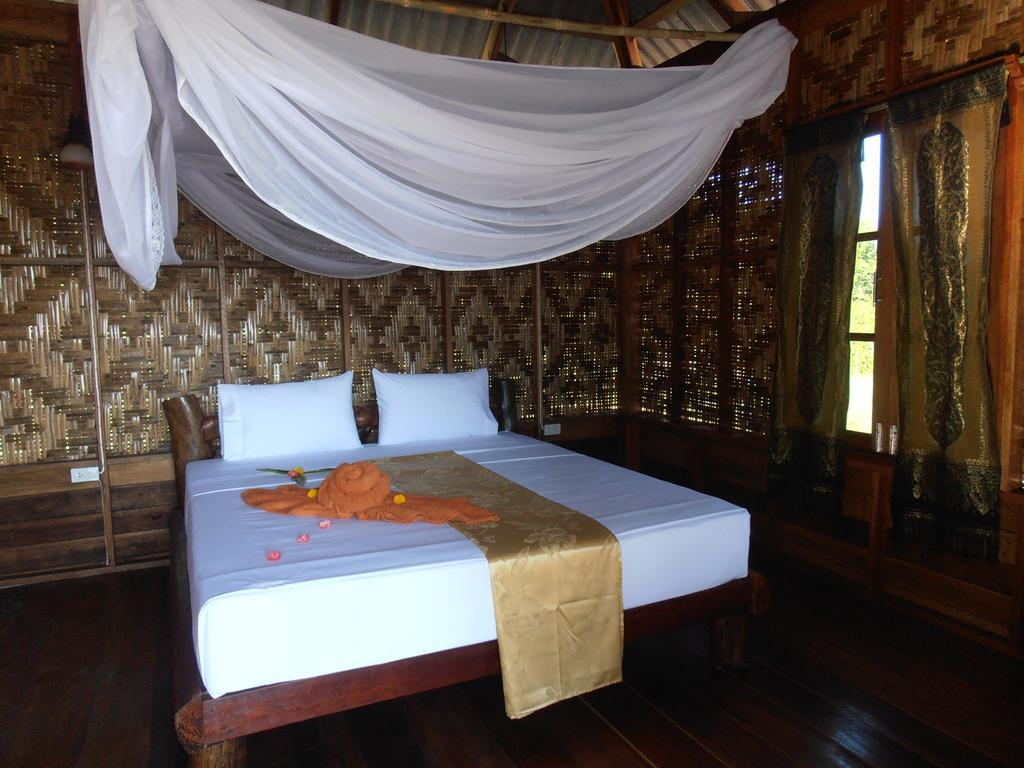Ban Ban Bangalow Koh Jum Exteriör bild